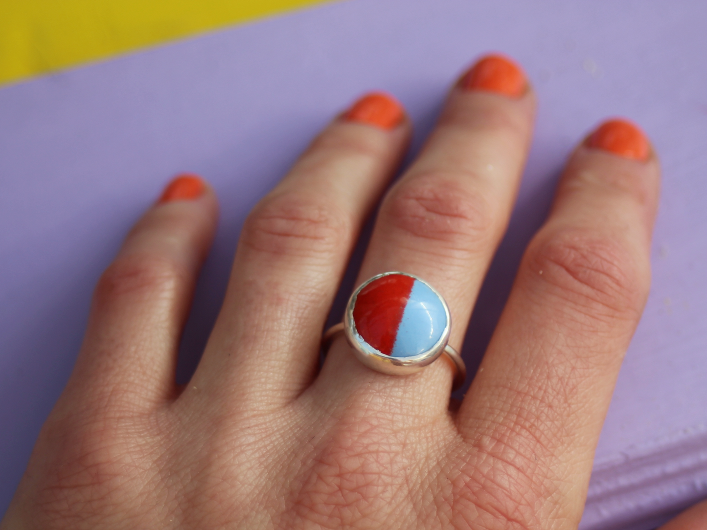 Moitié Ring in Red and blue